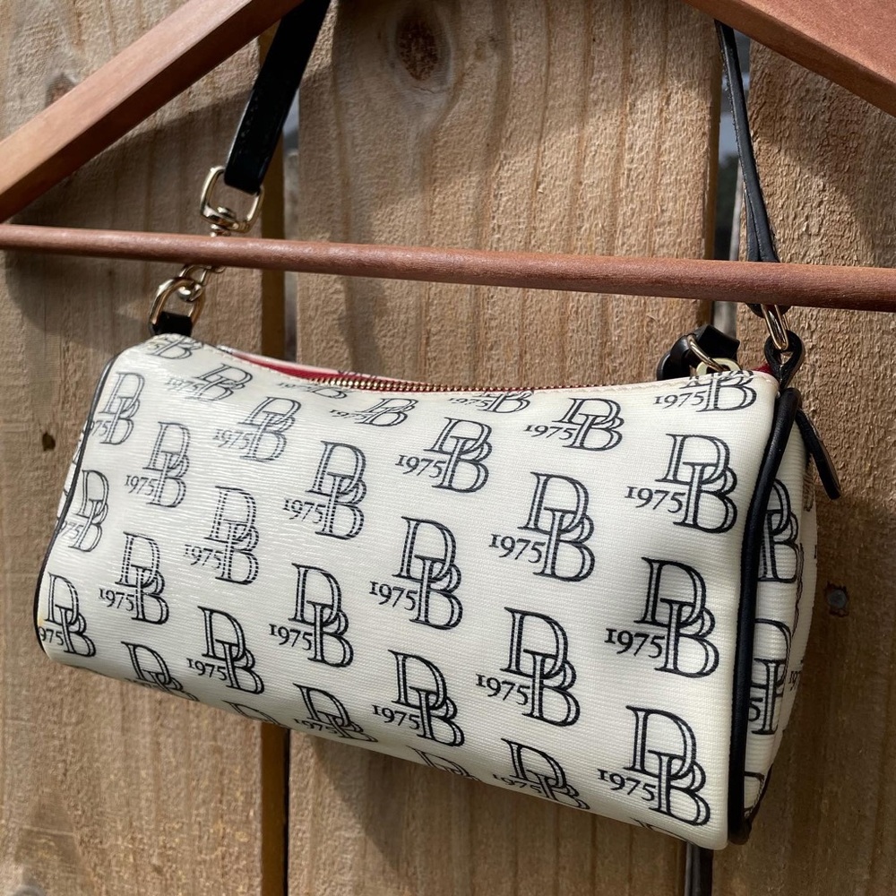 🔴 SOLD Dooney Bourke handbag Mini Barrel B&W Logo